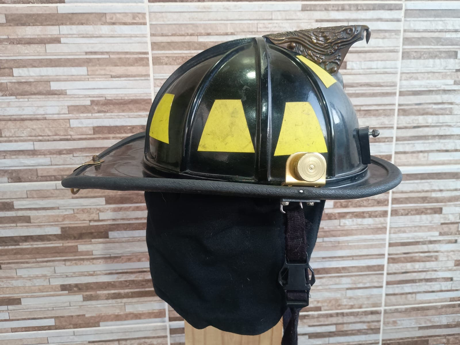 Casco americano Lion negro thumbnail 3